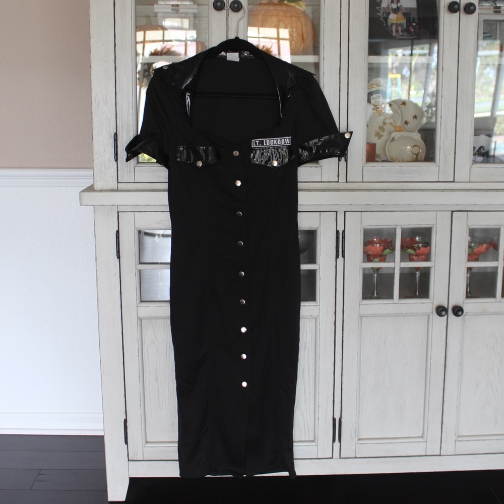 Leg Avenue Lieutenant Lockdown Sexy Police Halloween Costume
